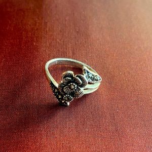 Beautiful Flower Ring